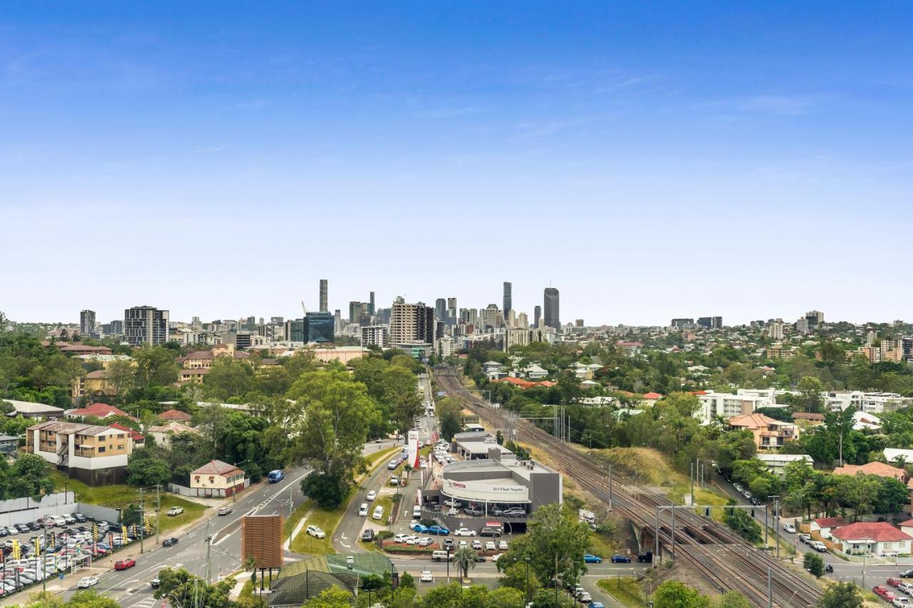Essence Suites Taringa Brisbane Exterior photo